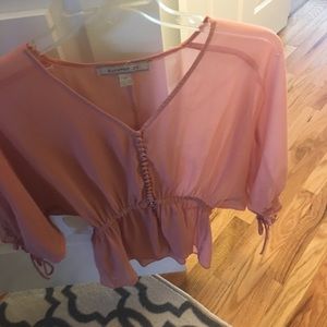 Quarter sleeve pink shirt